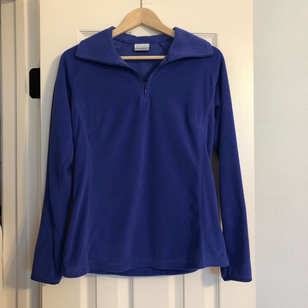 Columbia cozy blue sporty zip up